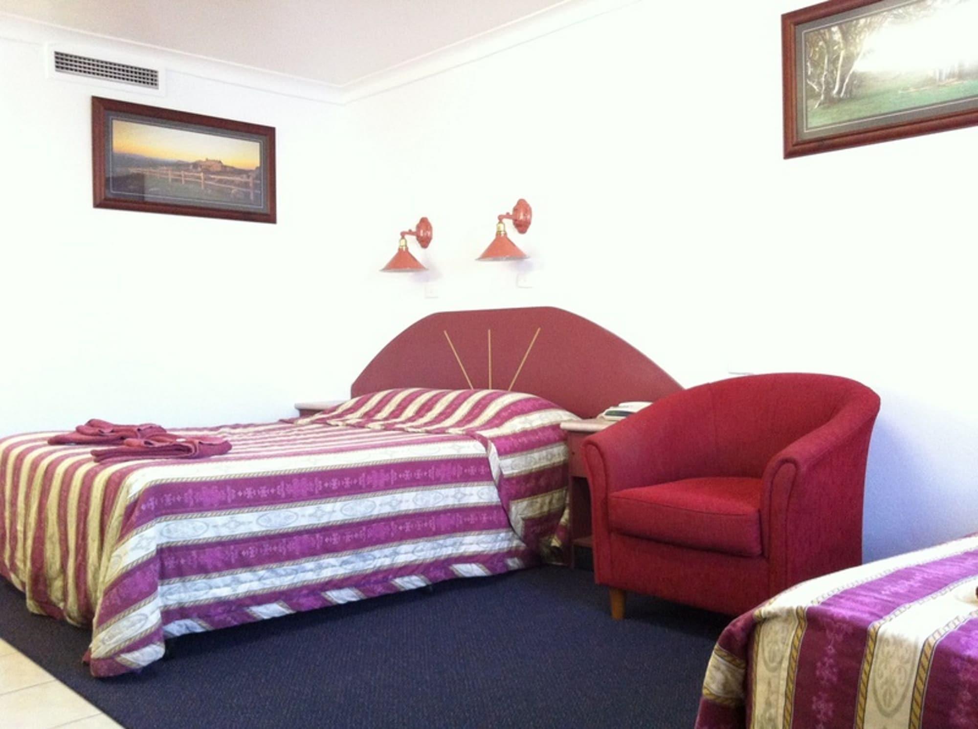 Homestead Motel Dubbo Buitenkant foto