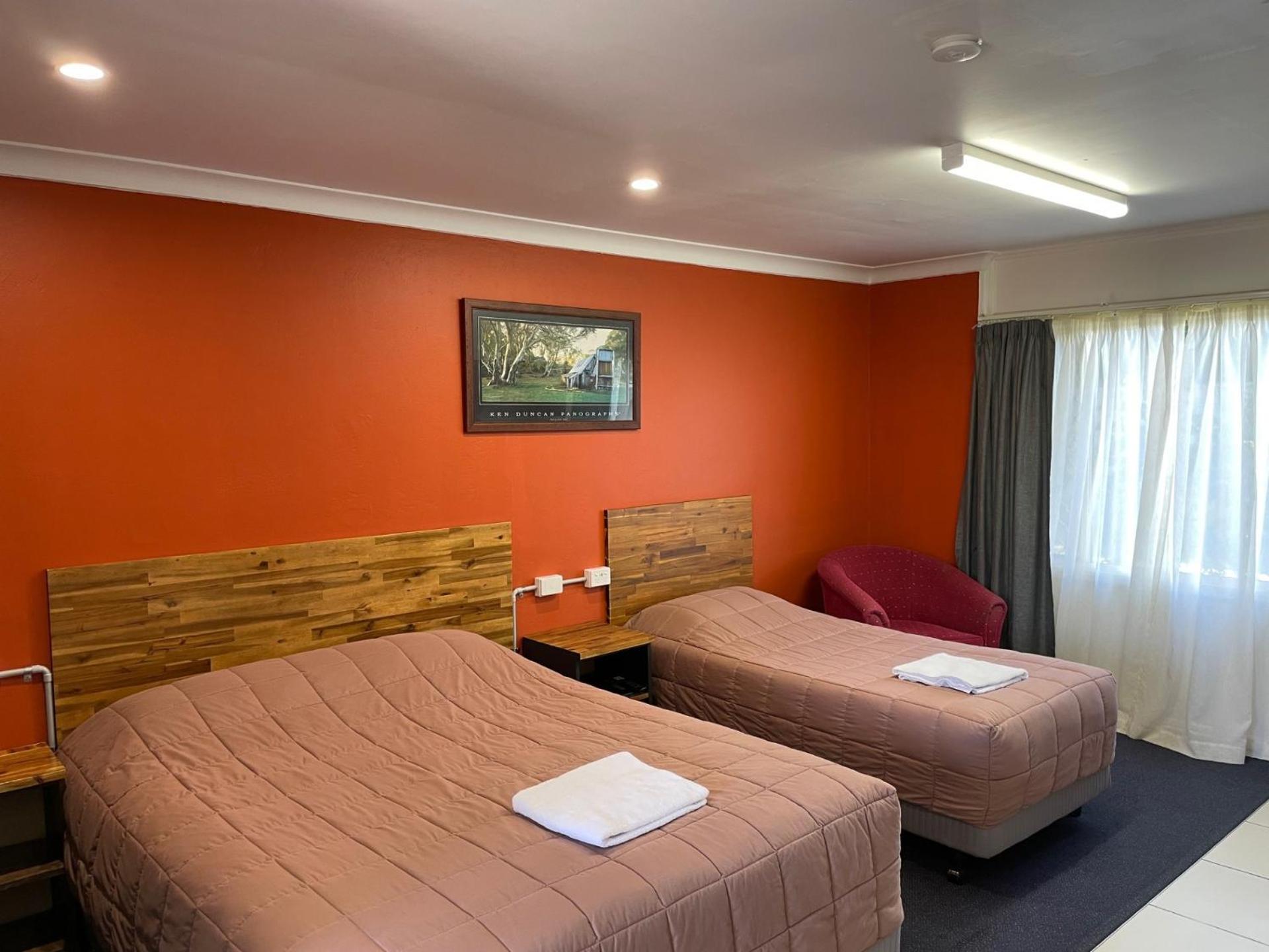 Homestead Motel Dubbo Buitenkant foto