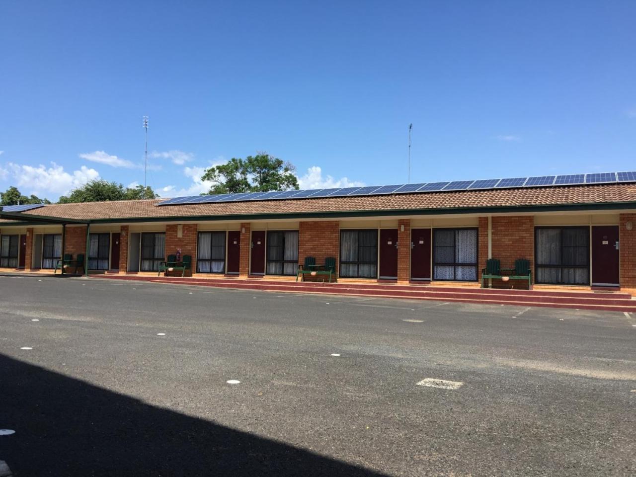 Homestead Motel Dubbo Buitenkant foto